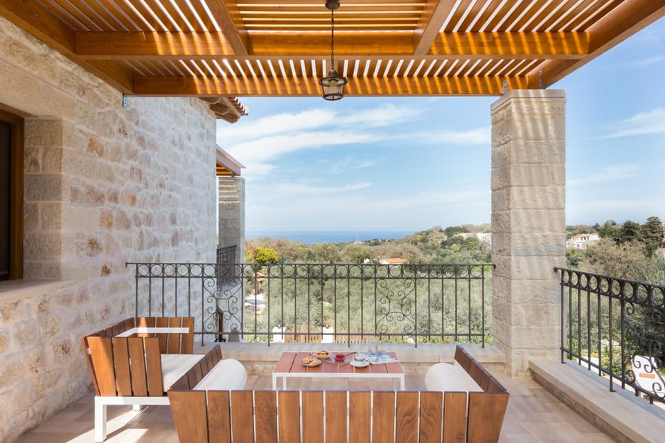 Vederi Estate Hotel in Crete