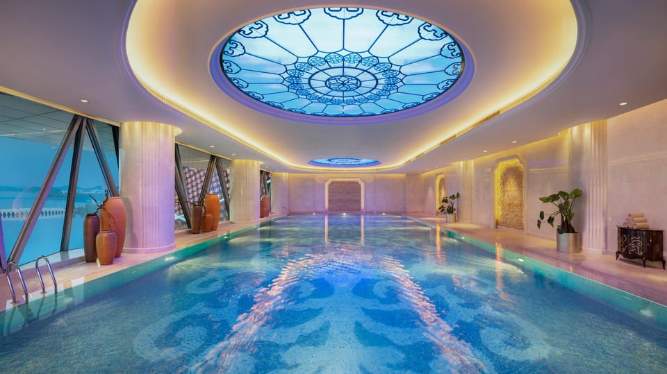 Wanda Reign Wuhan Hotel in Wuhan