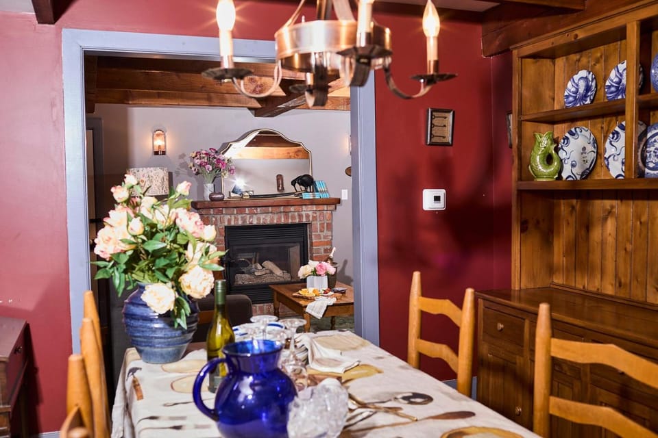 The Olde Angel Inn Hotel in Niagara-on-the-Lake