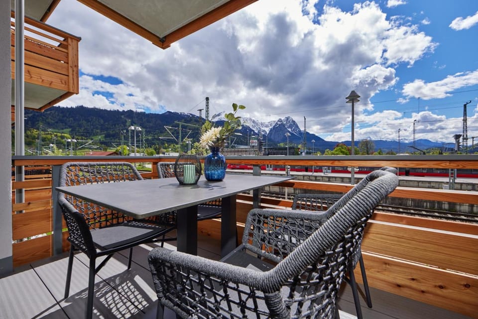 moun10 urlaubswohnen Hotel in Garmisch-Partenkirchen