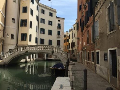 B&B Al Teatro with canal view Hotel in San Marco