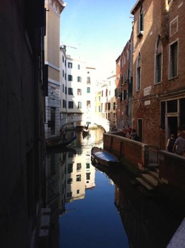 B&B Al Teatro with canal view Hotel in San Marco