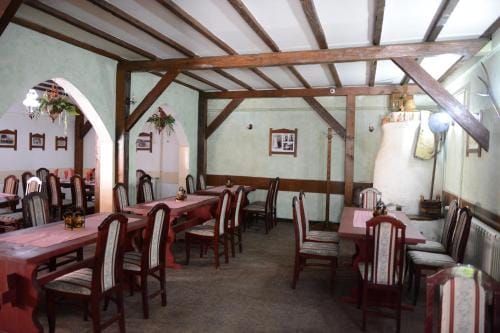 Zlatni Klas Hotel in Timiș County