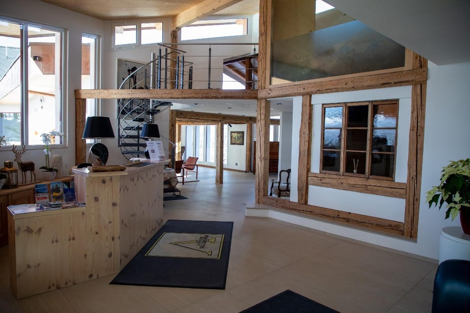 Alpenlodge Val Gronda Hotel in Canton of Grisons