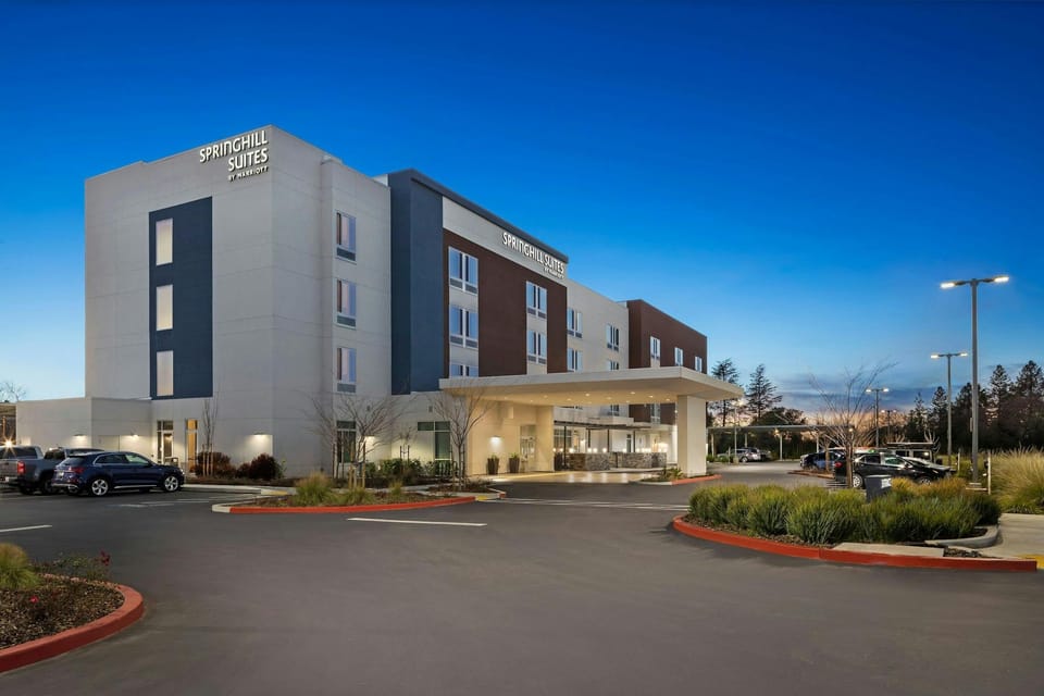 SpringHill Suites by Marriott West Sacramento Hotel in West Sacramento