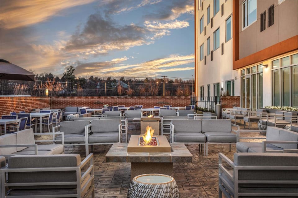 Element Knoxville West Hotel in Cedar Bluff