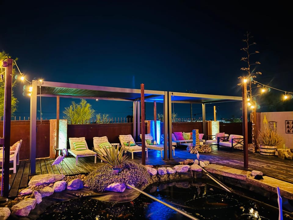 MI KASA HOT SPRINGS Clothing Optional,420 Friendly,Adults Only, Hotel in Desert Hot Springs