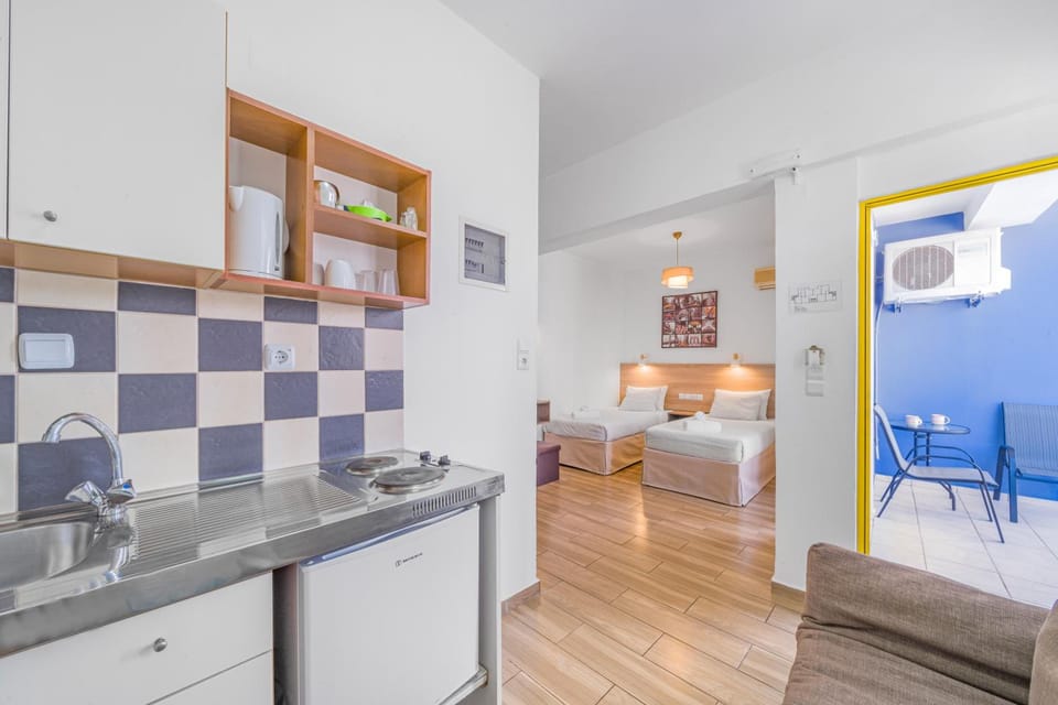 Happy Days Apartment hotel in Malia, Crete