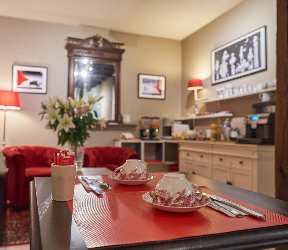LOGIS Hotel Du Theatre Hotel in Tours