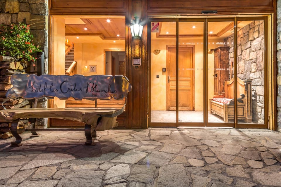 Les Cretes Blanches Hotel in Val dIsere