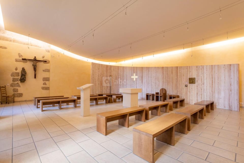 Hotellerie Saint Yves Hotel in Chartres