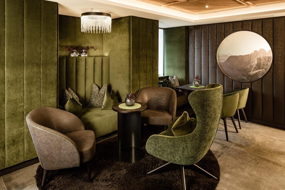 Boutique & Fashion Hotel Maciaconi - Gardenahotels Hotel in Sëlva
