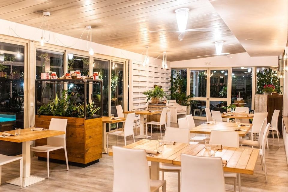 Hotel Cristallo Relais, Sure Hotel Collection By Best Western Hotel in Tivoli