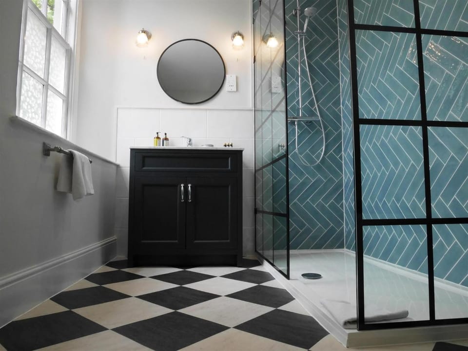 The Fleece Inn in West Oxfordshire District