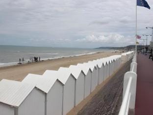 Hotel Des Falaises Hotel in Normandy