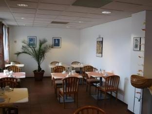 Rheinauer Hof - bed & breakfast Hotel in Mannheim