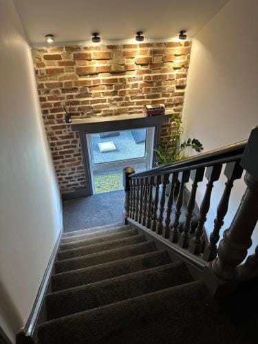 Green Corner Villa - Cosy Luxury in Central Torquay with Free Parking & EV Hotel in Torquay