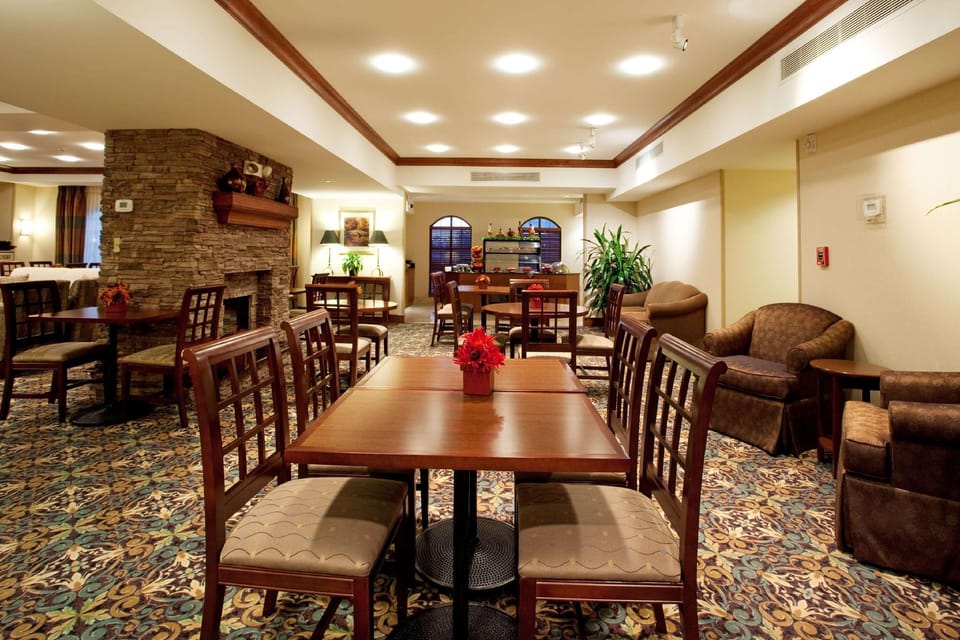 Sonesta ES Suites Baton Rouge University at Southgate Hotel in Baton Rouge