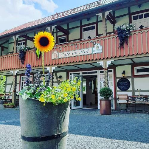 Cafe im Hof- Bed & Breakfast Hotel in Thuringia, Germany