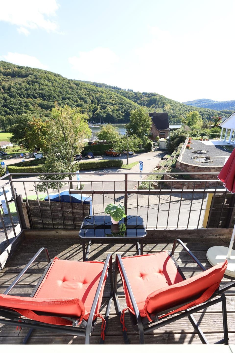 Hotel Seeblick Obermaubach Hotel in North Rhine-Westphalia