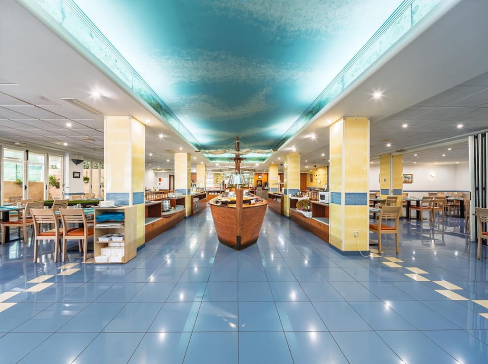 Hotel Tropic Hotel in Marina Baixa