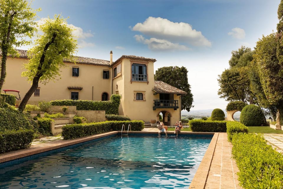 La Loggia Historic Resort Hotel in Marche