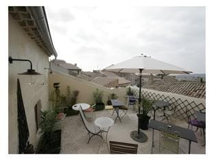Hostellerie et la parenthese uzes Hotel in Uzes