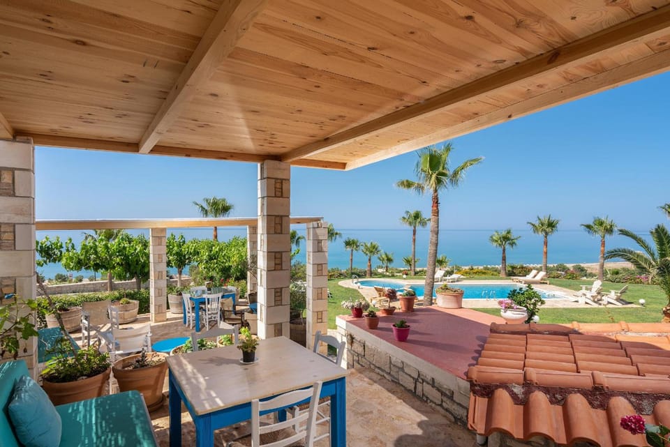 Aneria Suites Hotel in Crete