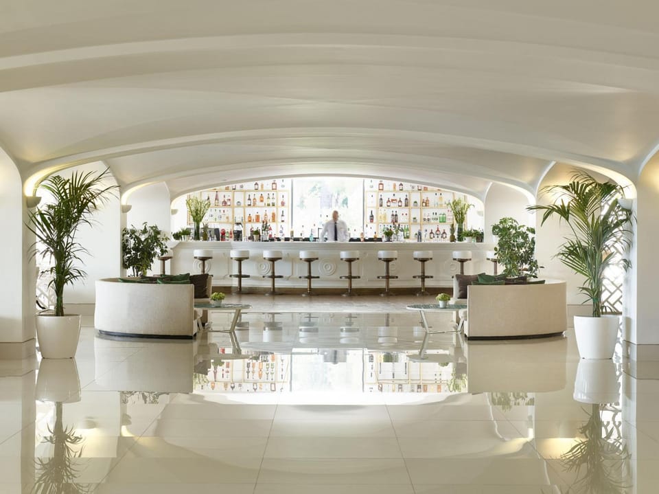 Bar/lounge