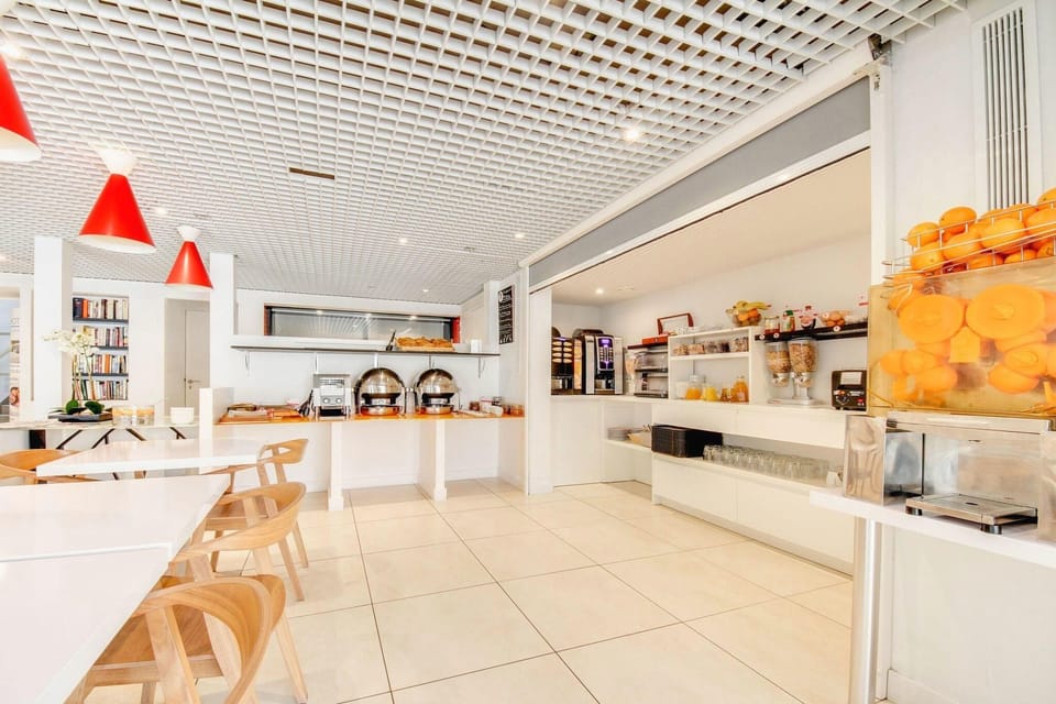 Brit Hotel Porte d'Espagne Hotel in Perpignan