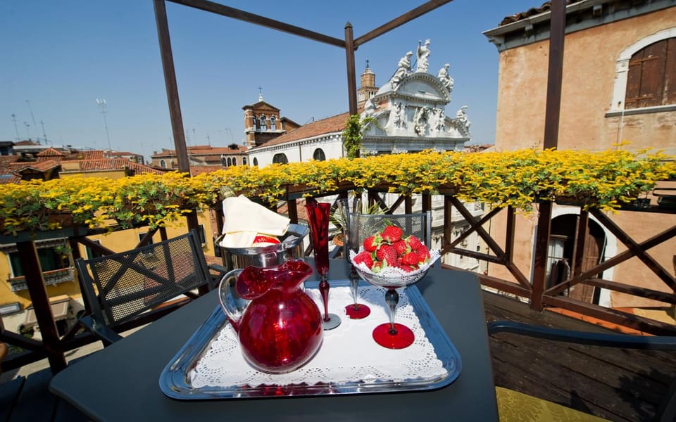 Palazzo del Giglio Hotel in San Marco
