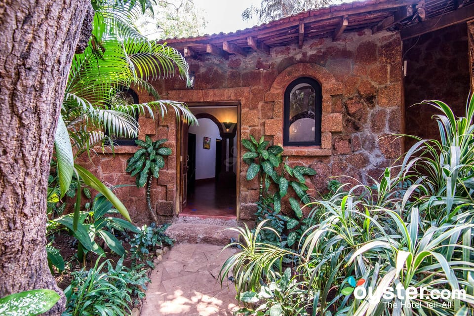 Hotel Laguna Anjuna, Goa Hotel in Goa, India