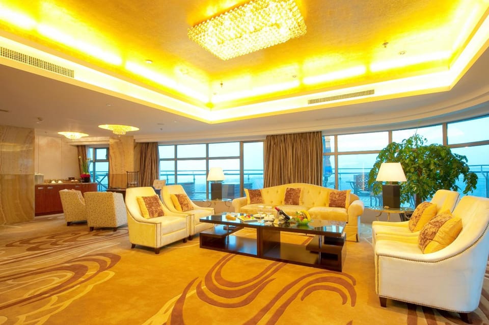 Wyndham Grand Plaza Royale Hangzhou Hotel in Hangzhou