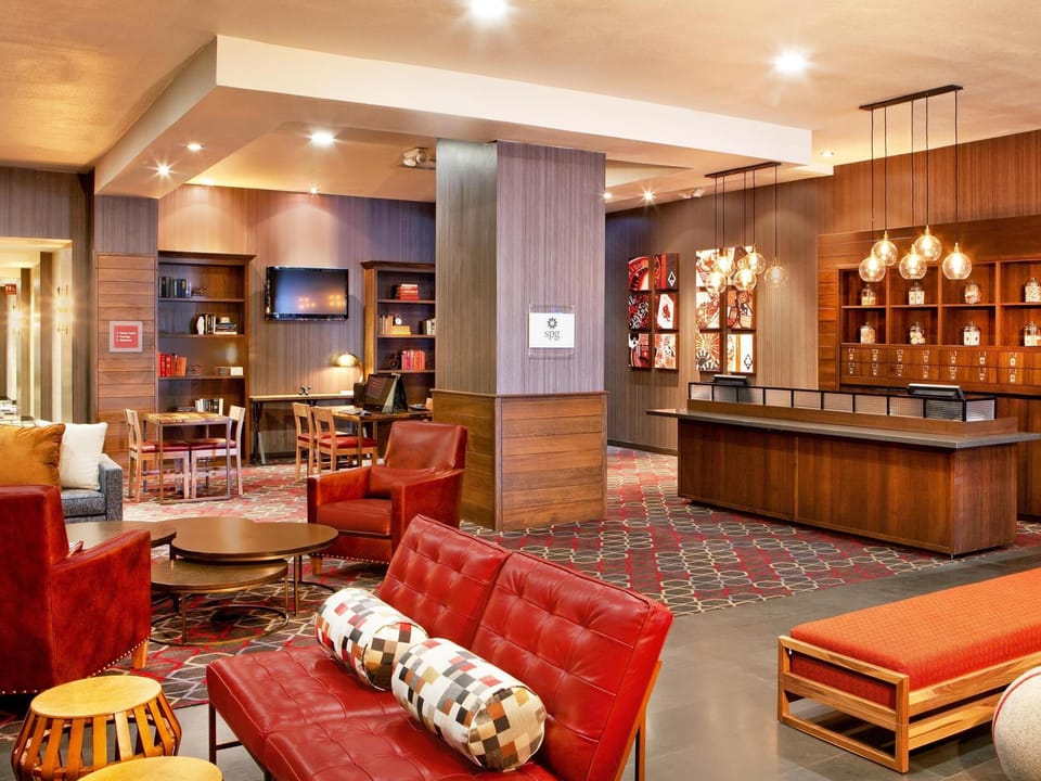 DoubleTree by Hilton Las Vegas East Flamingo Hotel in Paradise