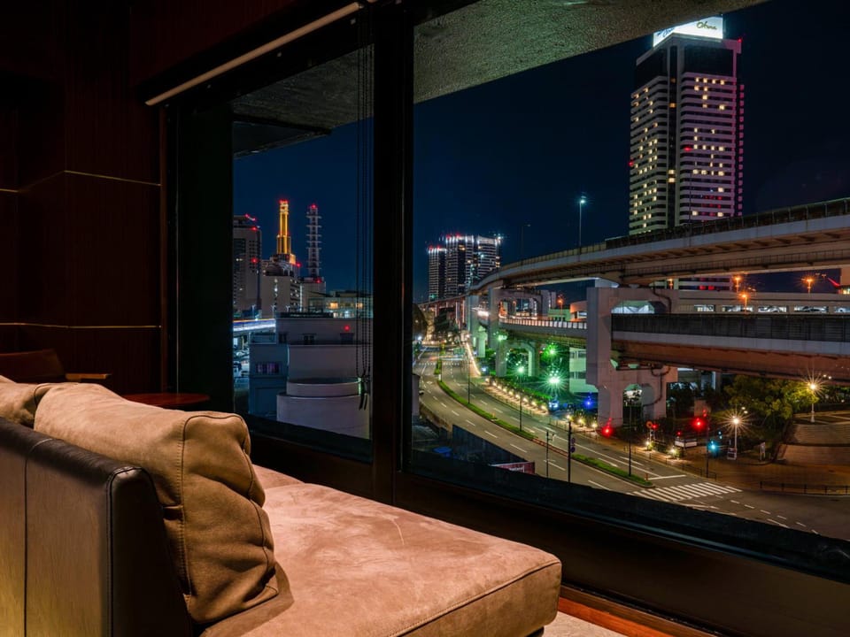 Kobe Port Tower Hotel - Nagomi no Yuyado Hotel in Kobe