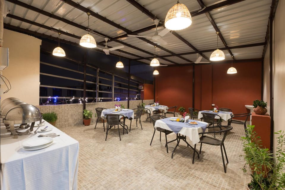 Hotel Kingston Park Hotel in New Delhi