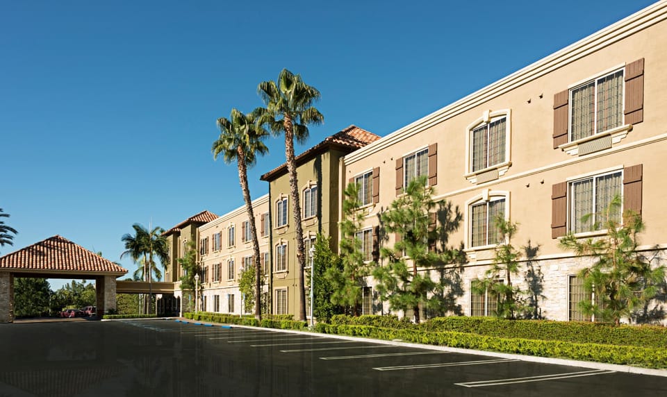 Ayres Suites Mission Viejo – Lake Forest Hotel in Rancho Santa Margarita