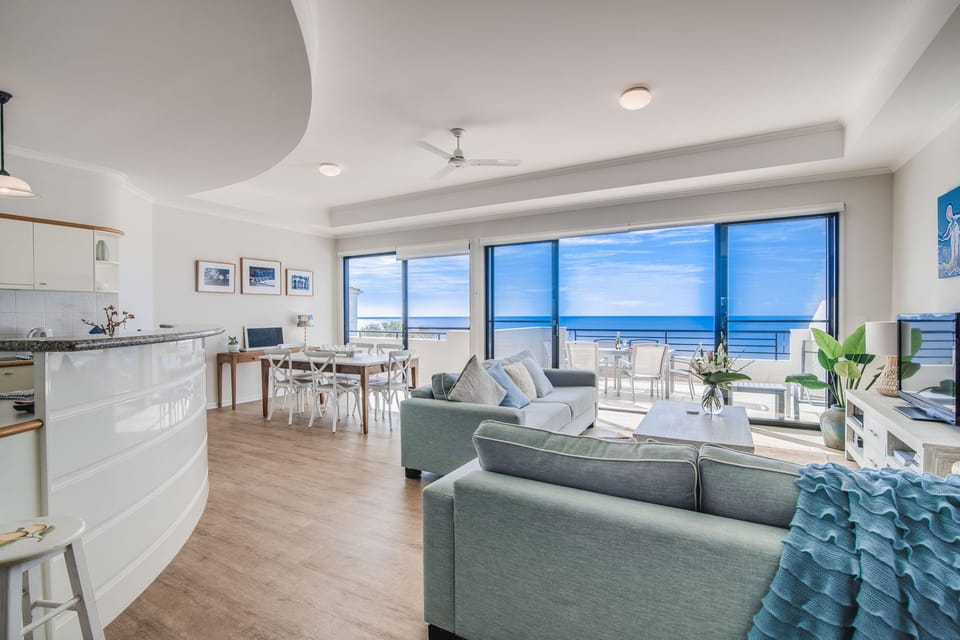 The Point Coolum Hotel Apartment hotel in Coolum Beach