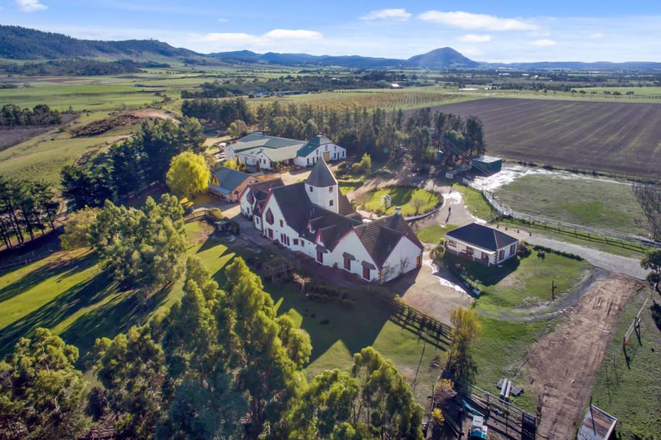 Hatchers Richmond Manor Hotel Hotel in Tasmania