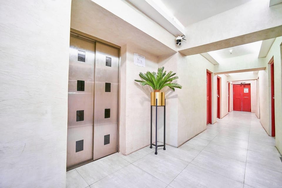Circuit Hostel Hotel in Mandaluyong