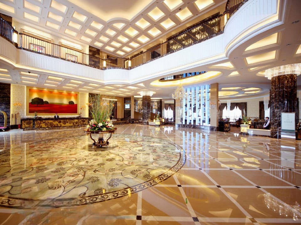 Chateau Star River Pudong Shanghai Hotel in Shanghai