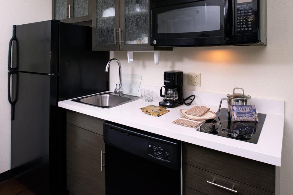 Candlewood Suites Olathe By IHG Hotel in Olathe