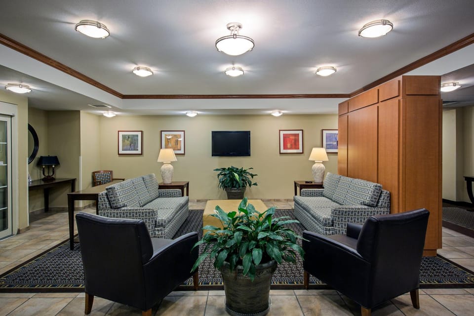 Candlewood Suites Perrysburg By IHG Hotel in Perrysburg