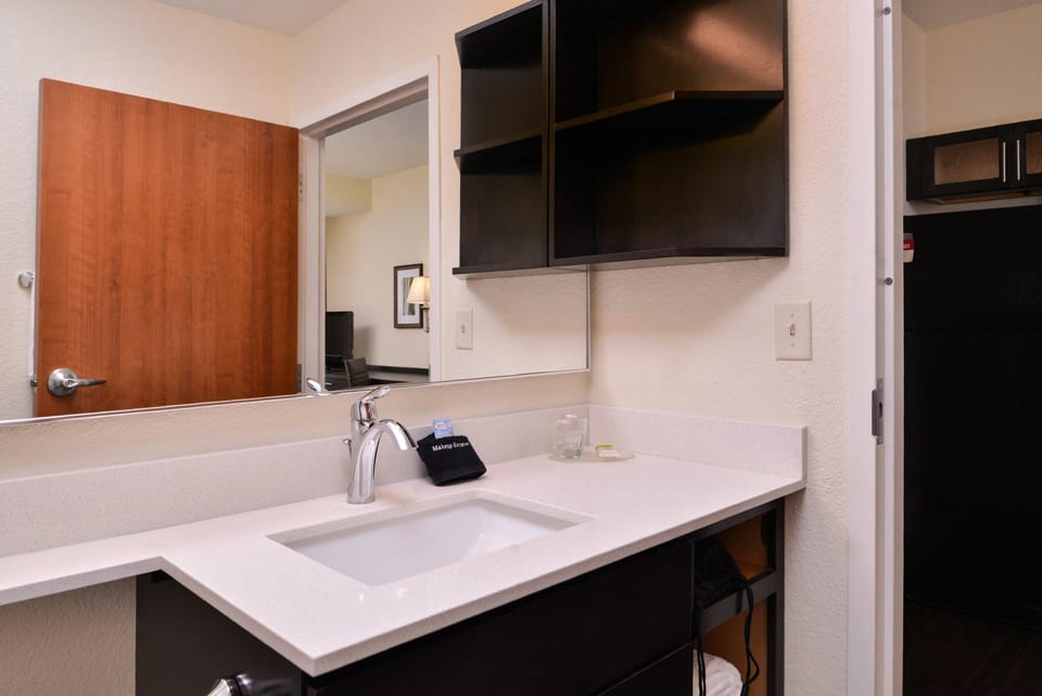 Candlewood Suites Terre Haute By IHG Hotel in Terre Haute