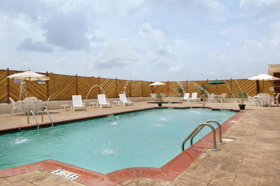 Holiday Inn Hotels Batesville By IHG Hotel in Mississippi