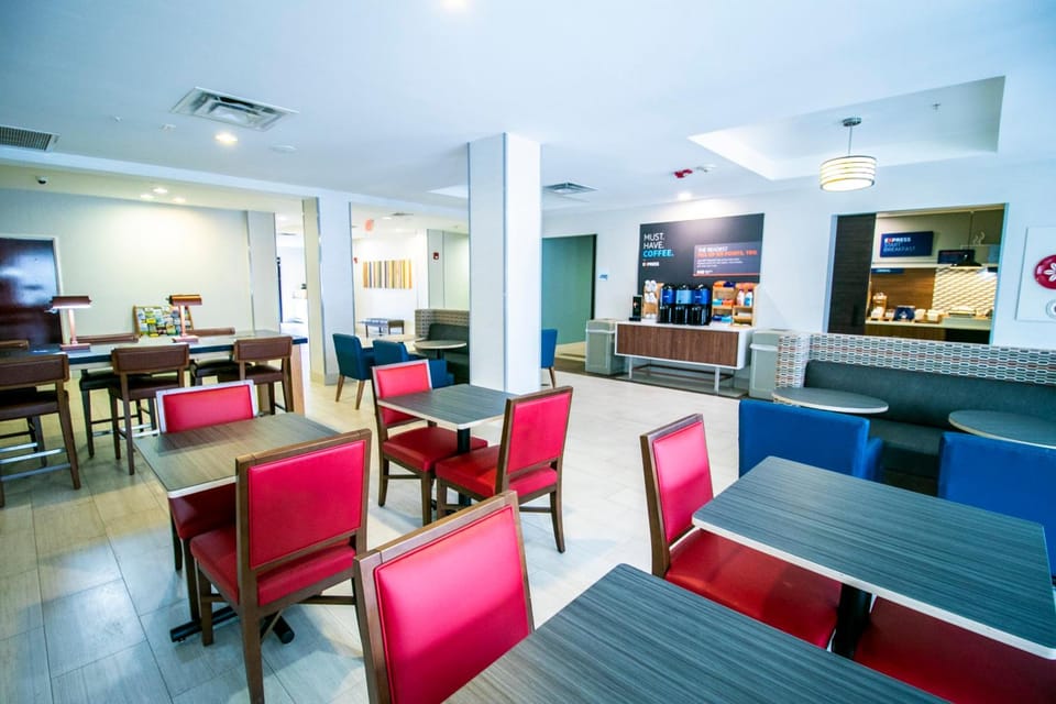 Holiday Inn Express Hotel & Suites Baton Rouge -Port Allen By IHG Hotel in Mississippi