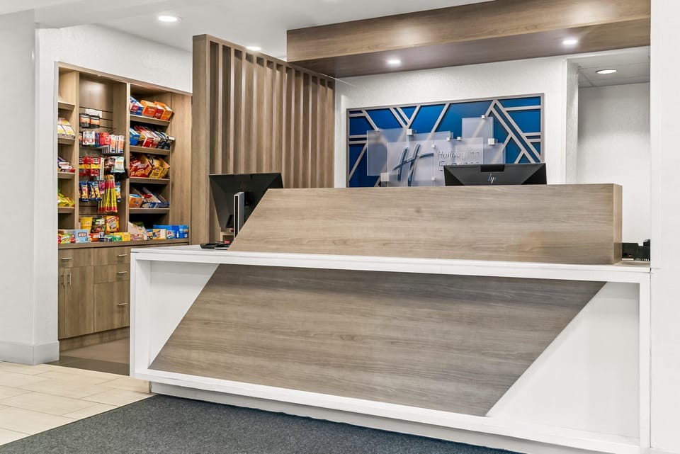 Holiday Inn Express Hotel & Suites - Novi By IHG Hotel in Novi