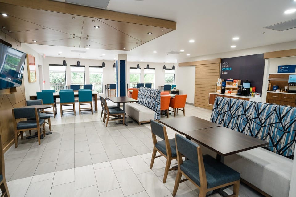 Holiday Inn Express Hotel & Suites Kodak East-Sevierville By IHG Hotel in Sevierville