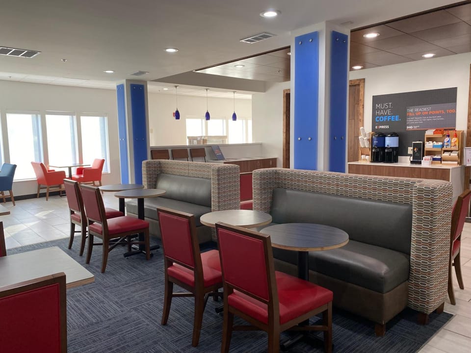 Holiday Inn Express Hotel & Suites Logansport By IHG Hotel in Indiana