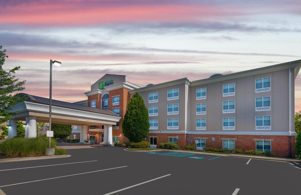 Holiday Inn Express Hotel & Suites Ooltewah Springs - Chattanooga By IHG Hotel in Chattanooga